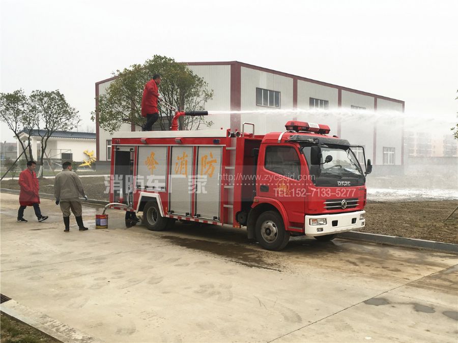 東風(fēng)多利卡單排消防車(chē) 東風(fēng)多利卡單排消防車(chē)